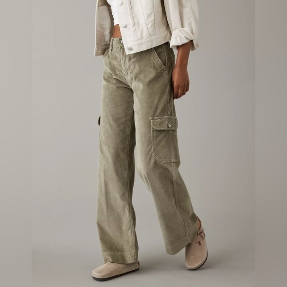 American Eagle Outfitters Pants - American Eagle Dreamy Drape Stretch Corduroy Wide Leg Cargo Pants Ivory Size 10